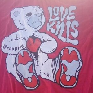 Women's Love Kills Teddy Bear Red T Shirt Size Medium